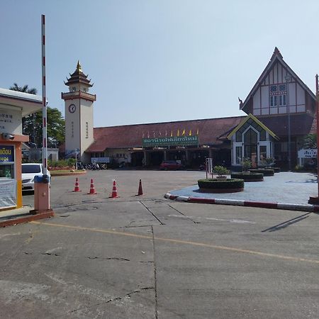 Supanich Condo Opposite The Train Station Chiangmai Chiang Mai Ngoại thất bức ảnh